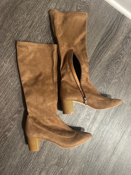 Donald J. Pliner Shoes - Brown suede boots